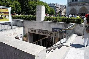 Archeological crypt of the île de la Cité