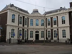 Kneuterdijk Palace