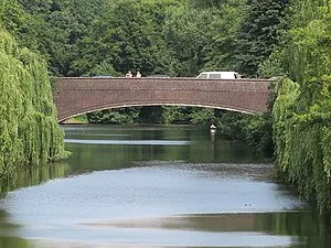 Kanalbrücke Von-Essen-Straße