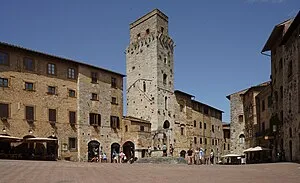 piazza della Cisterna