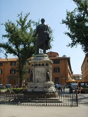 Statue of Manfredo Fanti